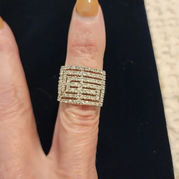 Freida Rothman Sterling Silver Ring Size 7 Square Design Inset With Clear Stones - Picture 2 of 6